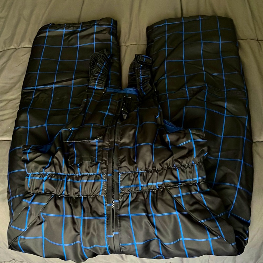 Kids snowsuit